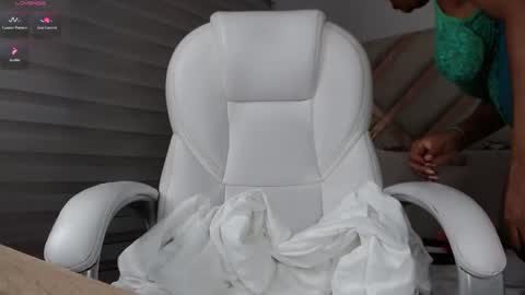 kimara lion online show from January 16, 2025, 3:23 am