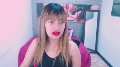 Snapshot of kimberlly25 chatting on February 12, 2025, 9:11 pm kimberly online show from February 12, 2025, 9:11 pm