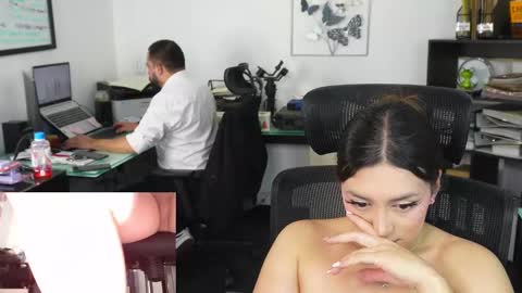 Snapshot of kimberly_clars chatting on December 5, 2024, 11:40 pm Kimberly 1200-1900 GMT-5 online show from December 5, 2024, 11:40 pm