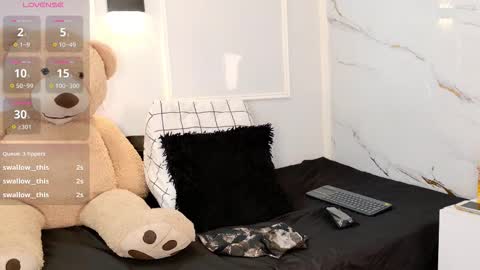 kimberly_diaz1 online show from February 14, 2026, 5:53 pm