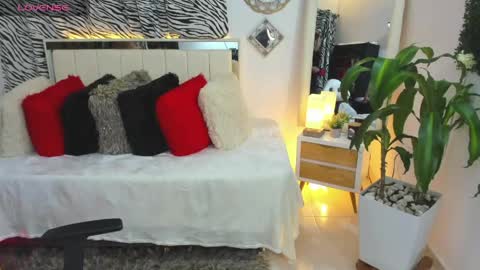 Snapshot of kimberly_milf5 chatting on May 16, 2026, 10:36 am Kimberly online show from May 16, 2026, 10:36 am