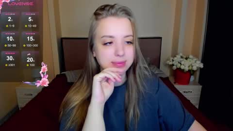 kimberly_mm online show from May 23, 2026, 3:49 pm