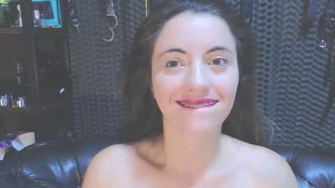 Snapshot of kimberly_swan_ chatting on January 27, 2025, 8:39 pm KIMBERLY SWAN online show from January 27, 2025, 8:39 pm