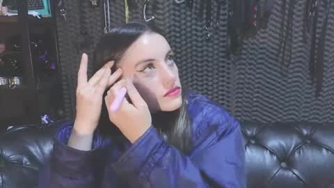 Snapshot of kimberly_swan_ chatting on February 11, 2025, 10:07 pm KIMBERLY SWAN online show from February 11, 2025, 10:07 pm