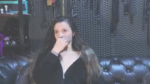 Snapshot of kimberly_swan_ chatting on February 16, 2025, 12:19 am KIMBERLY SWAN online show from February 16, 2025, 12:19 am