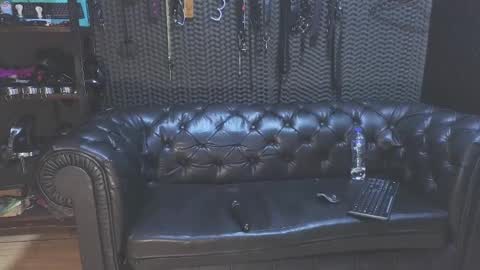 Snapshot of kimberly_swan_ chatting on February 18, 2025, 6:47 pm KIMBERLY SWAN online show from February 18, 2025, 6:47 pm