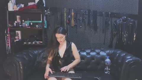 Snapshot of kimberly_swan_ chatting on March 1, 2025, 8:21 pm KIMBERLY SWAN online show from March 1, 2025, 8:21 pm