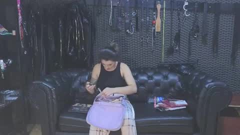 Snapshot of kimberly_swan_ chatting on March 5, 2025, 4:24 pm KIMBERLY SWAN online show from March 5, 2025, 4:24 pm