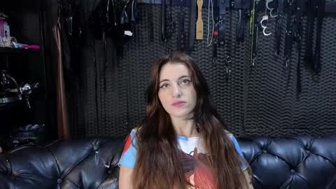 Snapshot of kimberly_swan_ chatting on September 17, 2025, 8:43 pm KIMBERLY SWAN online show from September 17, 2025, 8:43 pm