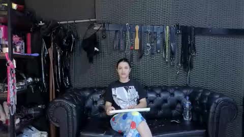 Snapshot of kimberly_swan_ chatting on October 21, 2025, 5:35 pm KIMBERLY SWAN online show from October 21, 2025, 5:35 pm