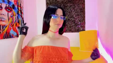 kimberly_thonson online show from February 9, 2025, 7:52 pm