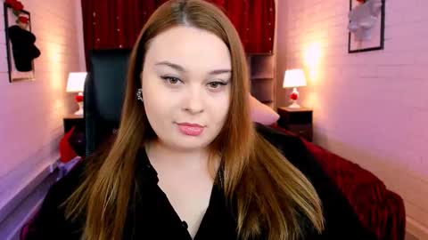 Snapshot of kimberlymaran chatting on November 24, 2025, 4:29 pm The one that you wont be able to forget online show from November 24, 2025, 4:29 pm