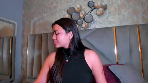  KIM  online show from June 4, 2026, 2:39 am