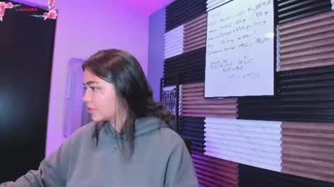 Snapshot of kimdevinne chatting on July 3, 2026, 3:13 am KIM online show from July 3, 2026, 3:13 am