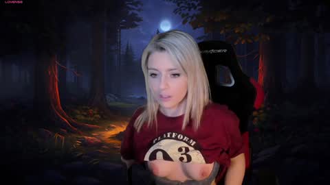 Wolfs Girl online show from December 5, 2024, 7:38 pm