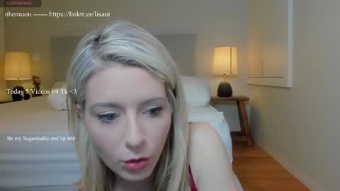 Wolfs Girl online show from November 15, 2025, 5:09 pm