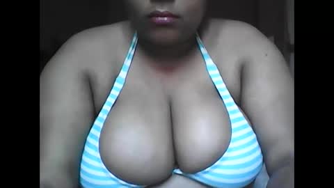 kimm88002 online show from April 2, 2026, 4:48 pm