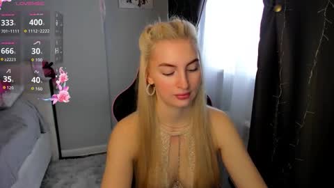 kimmy1_powell online show from February 18, 2026, 4:08 am