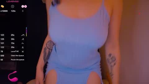 Snapshot of kimmy_chi chatting on July 9, 2026, 5:28 pm Lo online show from July 9, 2026, 5:28 pm