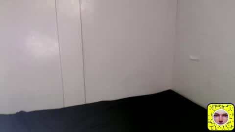 Snapshot of kimmy_fuckinggreat chatting on December 9, 2024, 7:06 am kim ejara online show from December 9, 2024, 7:06 am