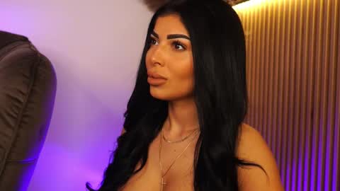 Snapshot of kimybroox chatting on January 18, 2026, 11:30 pm Andreea online show from January 18, 2026, 11:30 pm