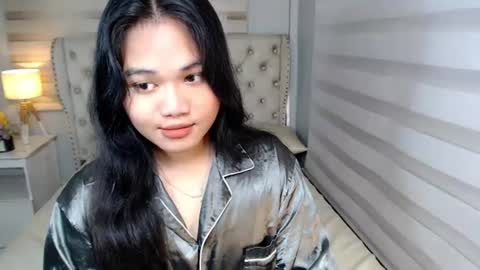Snapshot of kina_greyx chatting on June 19, 2026, 5:01 am kina online show from June 19, 2026, 5:01 am