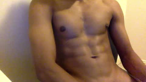 Snapshot of kinda_horny_right_now chatting on January 7, 2025, 10:43 am Isaac online show from January 7, 2025, 10:43 am