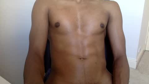 Snapshot of kinda_horny_right_now chatting on January 16, 2025, 4:07 am Isaac online show from January 16, 2025, 4:07 am