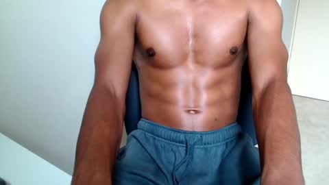 Snapshot of kinda_horny_right_now chatting on February 16, 2025, 1:14 am Isaac online show from February 16, 2025, 1:14 am