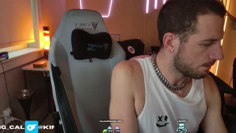 Snapshot of king_cal_ chatting on December 8, 2024, 12:08 pm king_cal_ online show from December 8, 2024, 12:08 pm