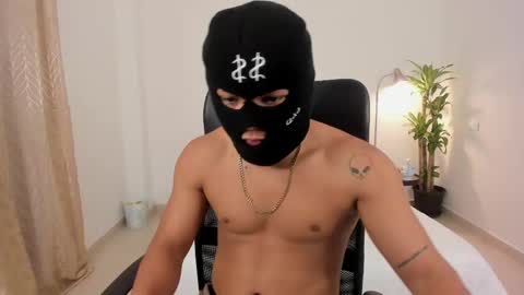king_master77 online show from February 20, 2025, 11:20 am