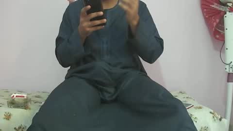Snapshot of king_of_arabians chatting on March 27, 2026, 8:37 am king_of_arabians online show from March 27, 2026, 8:37 am