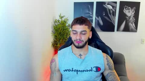 Snapshot of king_of_kings__ chatting on February 5, 2025, 3:45 am king_of_kings__ online show from February 5, 2025, 3:45 am