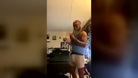 Snapshot of kingandrizzy chatting on August 5, 2026, 11:50 pm kingandrizzy online show from August 5, 2026, 11:50 pm