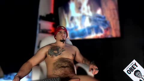 King Bear online show from February 8, 2025, 3:41 am