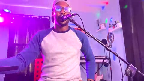 Snapshot of kingcorbra chatting on February 28, 2025, 7:03 pm KC online show from February 28, 2025, 7:03 pm