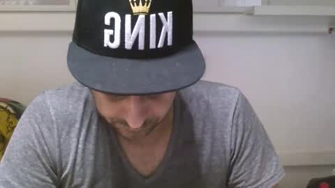  ivano corona  online show from April 3, 2026, 1:31 pm