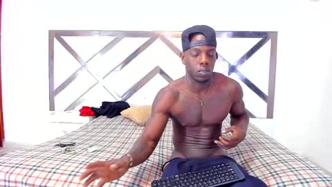 kingmaverickx online show from May 16, 2026, 4:53 am