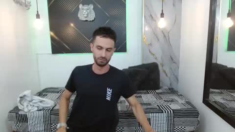 KING  online show from March 1, 2026, 2:02 am