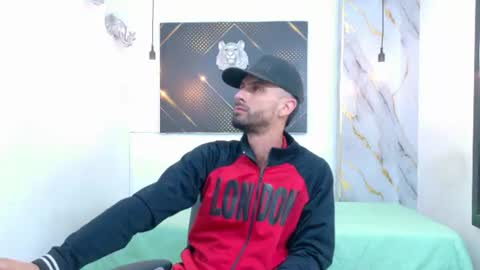 Snapshot of kingoftemptation chatting on June 15, 2026, 3:42 am KING online show from June 15, 2026, 3:42 am