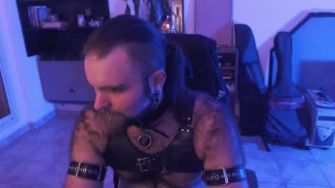 Snapshot of kinkracc chatting on September 27, 2025, 7:46 am kinkRacc online show from September 27, 2025, 7:46 am