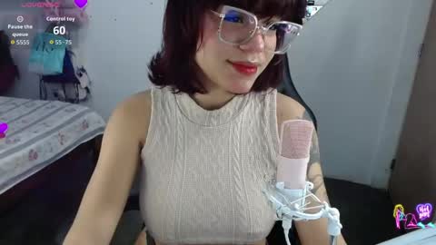 Snapshot of kinky_catalina chatting on May 5, 2026, 8:44 am Catalina online show from May 5, 2026, 8:44 am