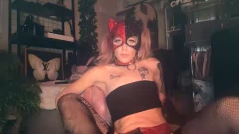 Snapshot of kinky_k80 chatting on July 16, 2026, 12:22 pm Kinky K80 online show from July 16, 2026, 12:22 pm