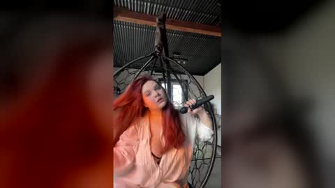 Snapshot of kinky_shark chatting on April 24, 2026, 11:56 am Alex online show from April 24, 2026, 11:56 am