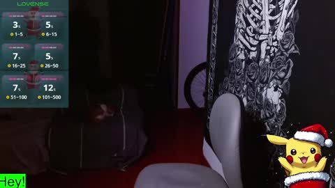 Snapshot of kinkybabies_ chatting on December 20, 2024, 1:47 am Mercury online show from December 20, 2024, 1:47 am