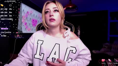  Sara  online show from January 5, 2025, 3:43 am