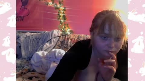 Snapshot of kinkyivy99 chatting on April 11, 2026, 3:11 am kinkyivy99 online show from April 11, 2026, 3:11 am