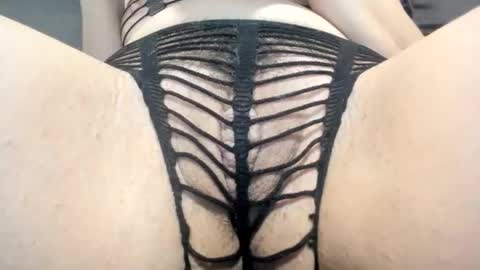 Kinky online show from February 12, 2026, 12:33 pm