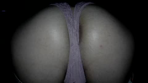 Snapshot of kinkyrisque chatting on May 8, 2026, 12:21 pm Xoxxxo online show from May 8, 2026, 12:21 pm