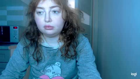 Snapshot of kira_foxy_ chatting on April 23, 2026, 9:30 am Kira online show from April 23, 2026, 9:30 am